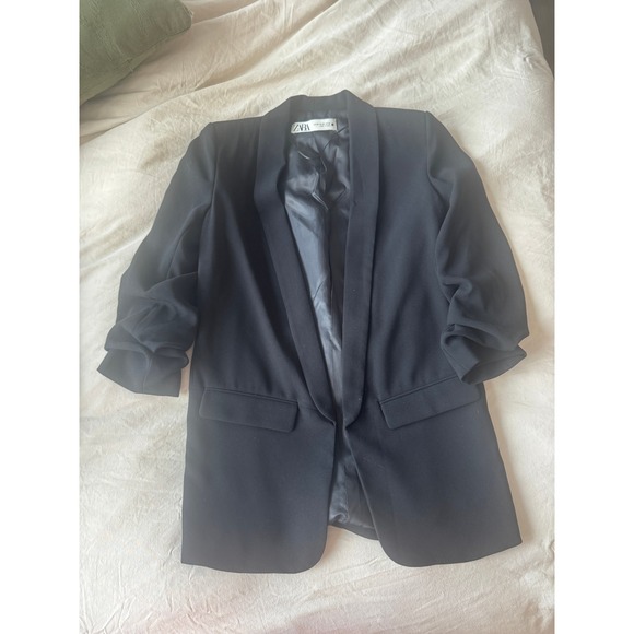 Zara Jackets & Blazers - Zara‎ Black Ruched Sleeve Open Front Blazer